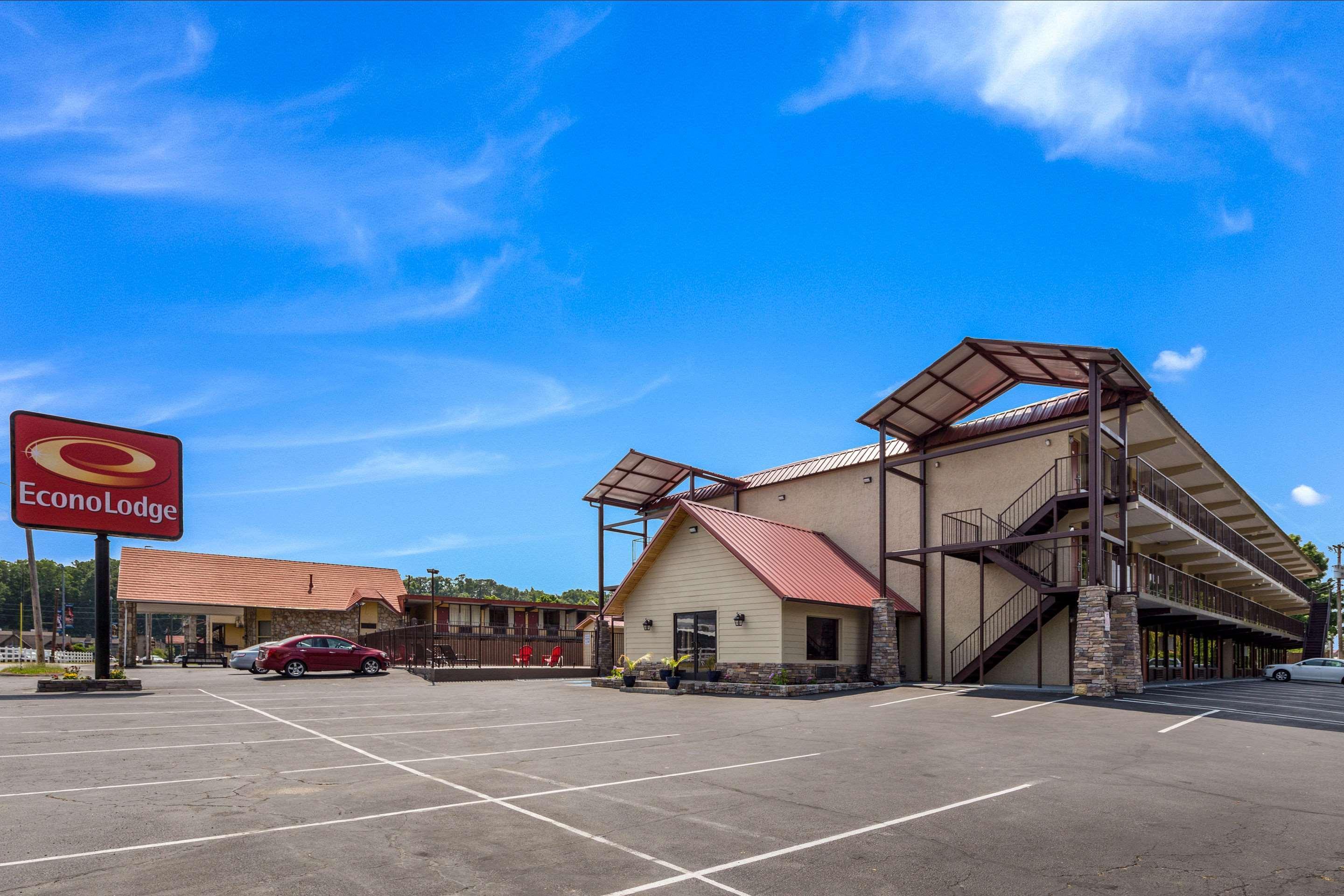 Econo Lodge Pigeon Forge Buitenkant foto