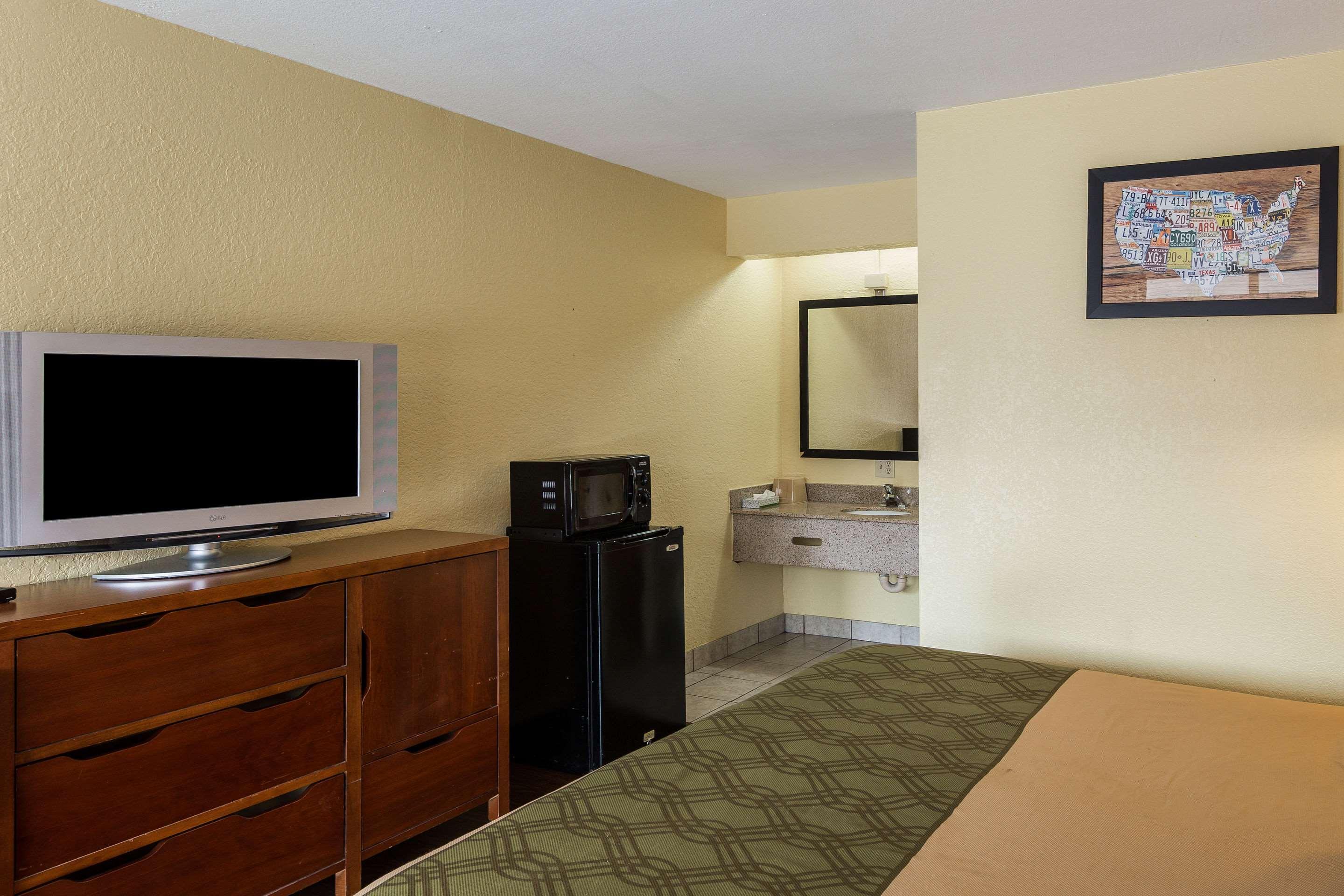 Econo Lodge Pigeon Forge Buitenkant foto