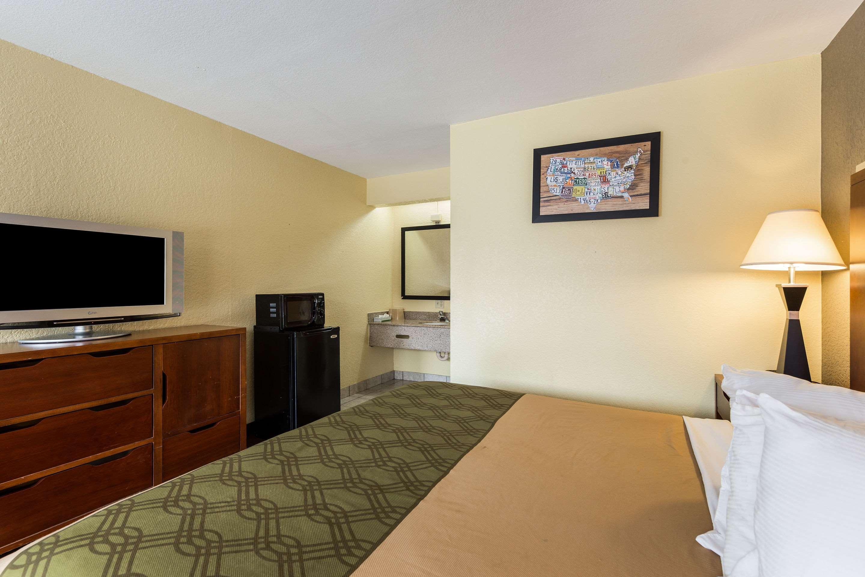 Econo Lodge Pigeon Forge Buitenkant foto
